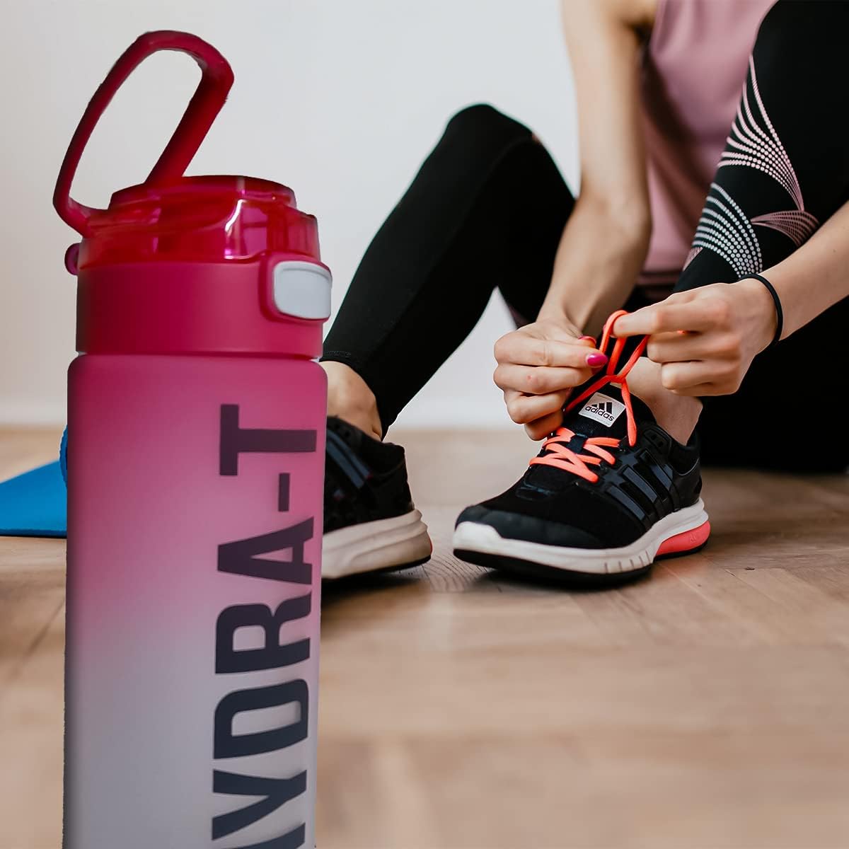 Sports Water Bottle 1L BPA-Free Leakproof with Carry Handle for Gym, Fitness, Yoga, School and Travel (Pink and Grey) - image 6