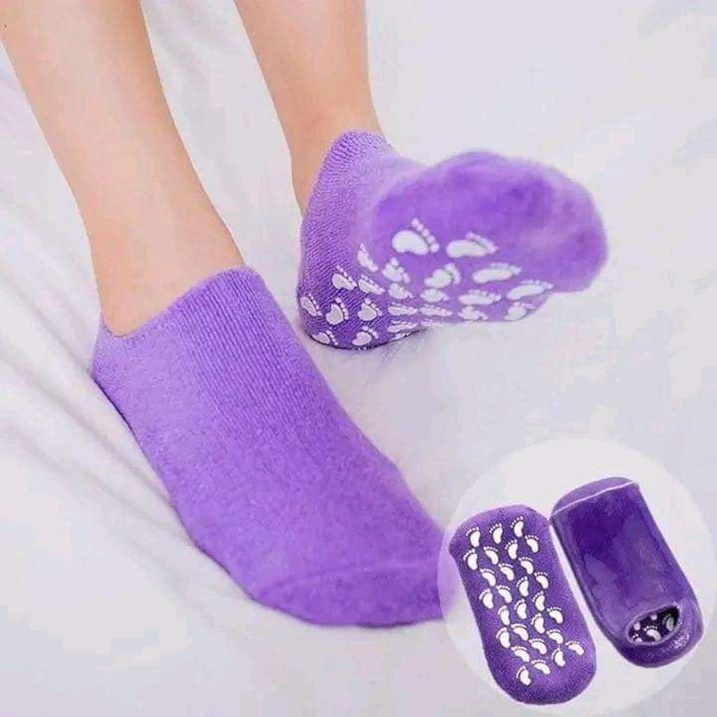Moisturizing Socks Gel Heel Socks for Dry and Cracked Heels with Jojoba Oil Olive Oil and Vitamin E One Size Softening Spa Socks (Purple) - image 6