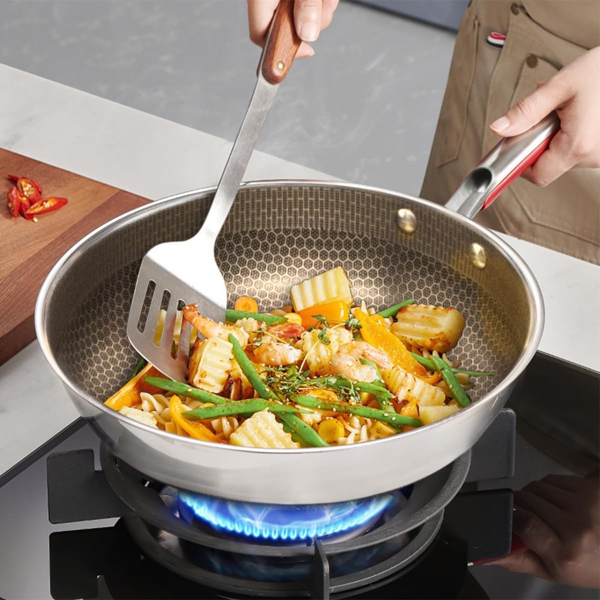 Non-Stick Frying Pan 32cm with Lid, Deep Cooking Pan for Gas Stoves with Heat-Resistant Soft-Touch Handle, Easy-Clean Cookware for Frying, Sautéing and Family Meals - image 7